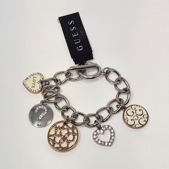 Guess Heart Love Logo Charm Link Bracelet Toggle Closure Silver Tone Chunky New - Picture 1 of 4